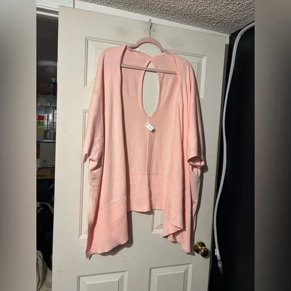 Lululemon Key to Warmth Wrap in Ballet Slipper - Picture 4 of 6